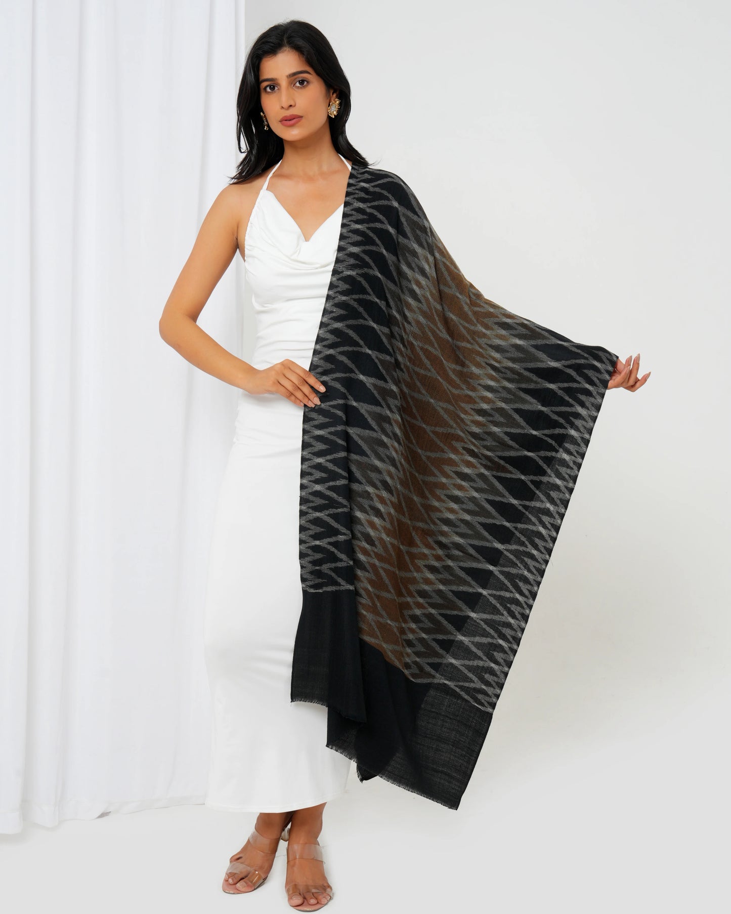 Pashmina stole with black base with full-size diamond design