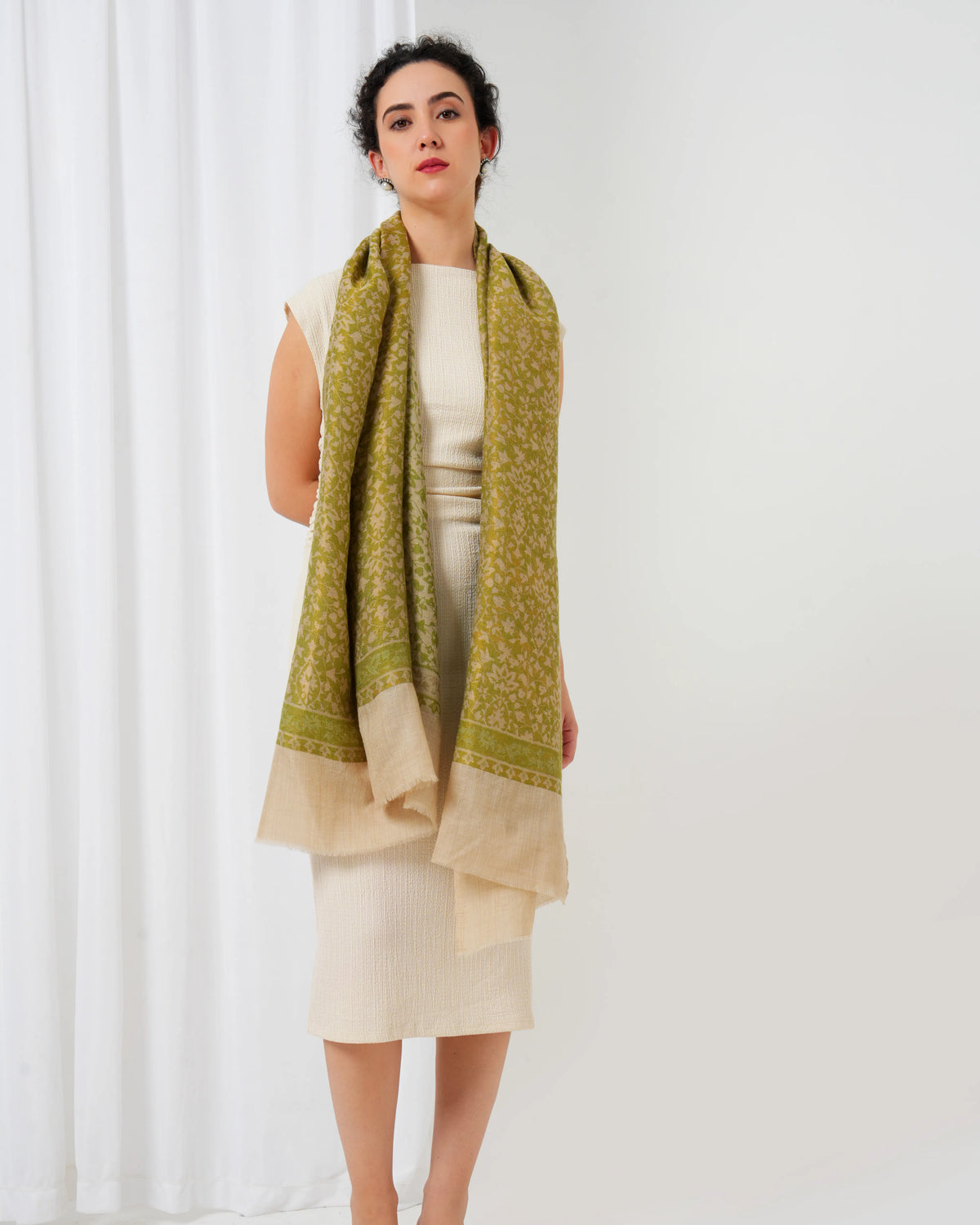 Kani Zari Woolen Stole