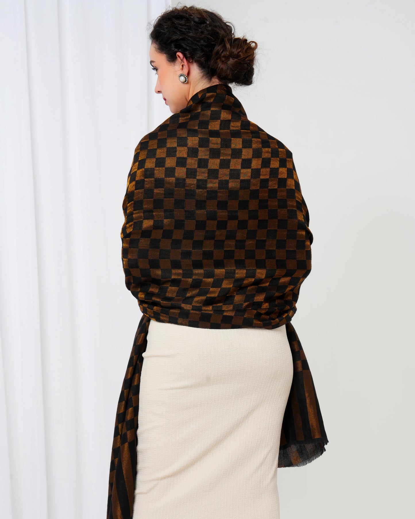 Check Zari Woolen Stole