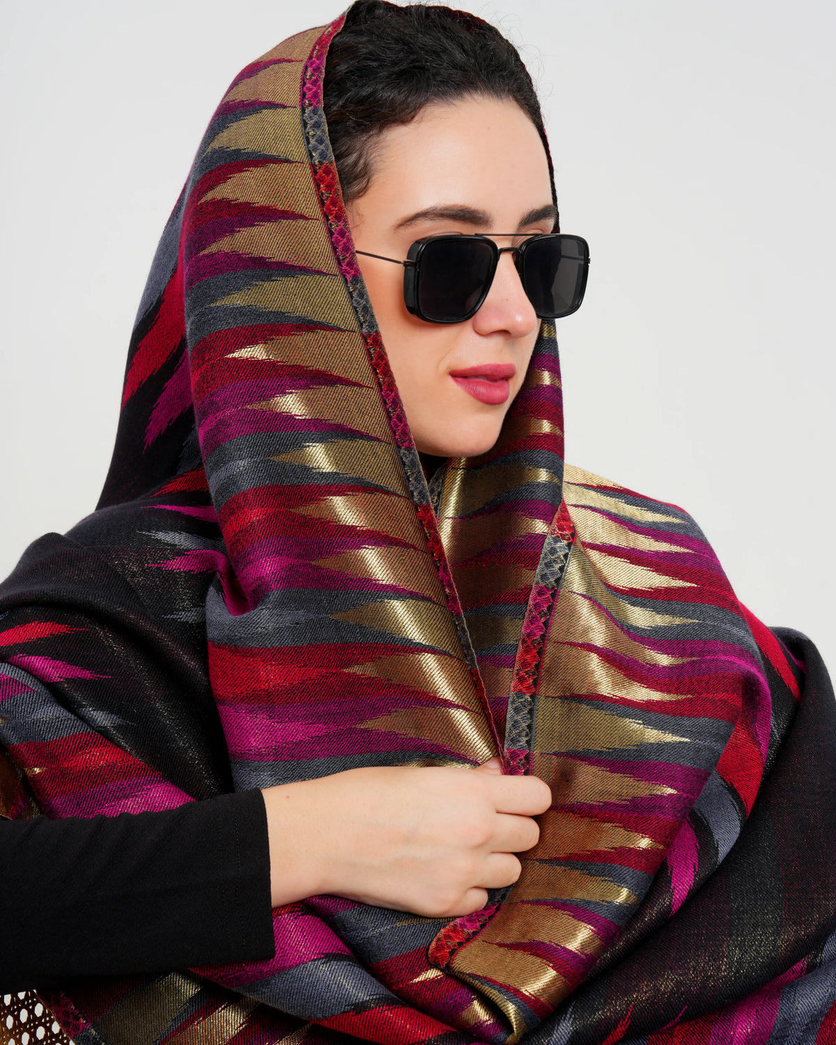 Zari Reversible Woolen Stole
