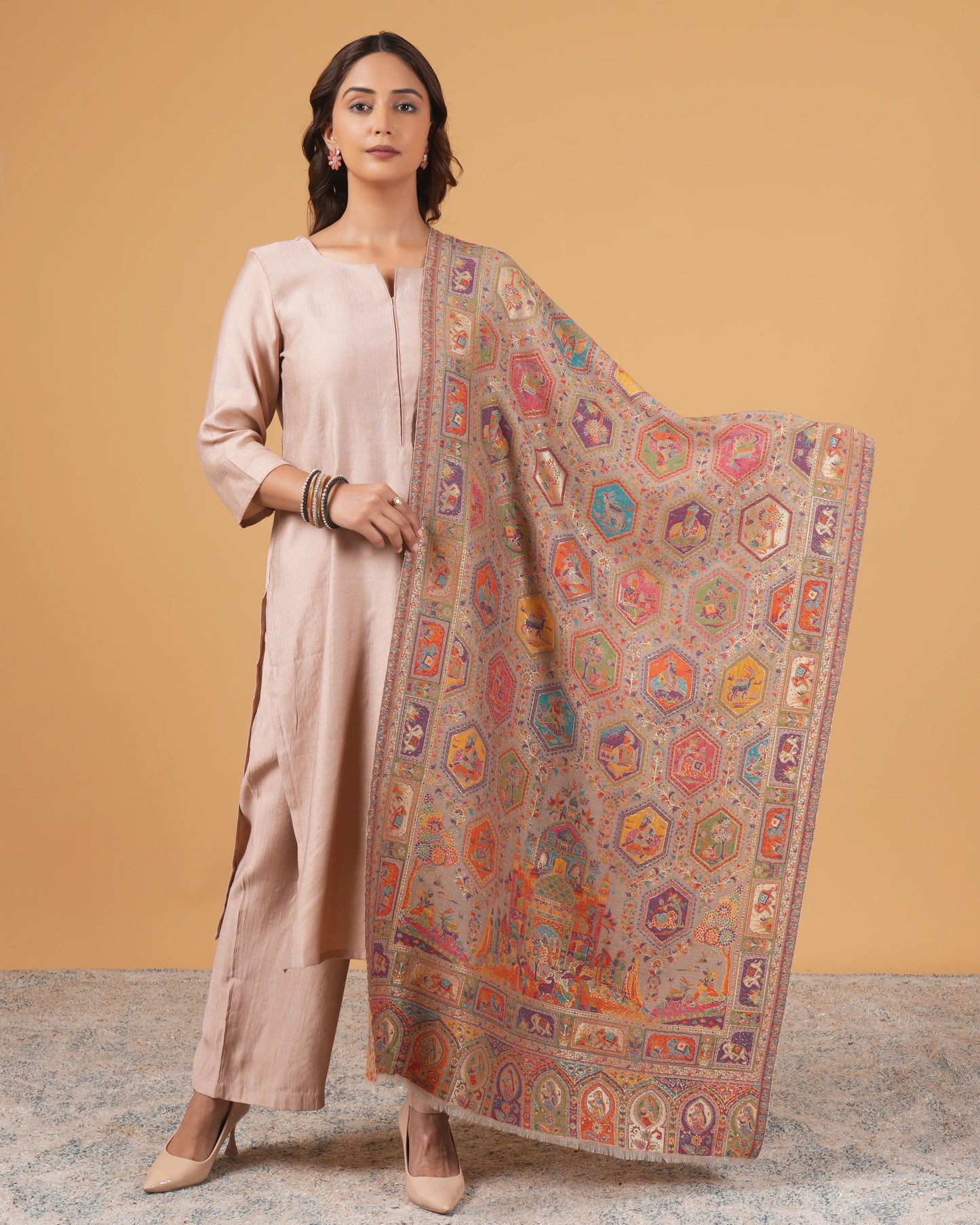 Zari Woolen Stole