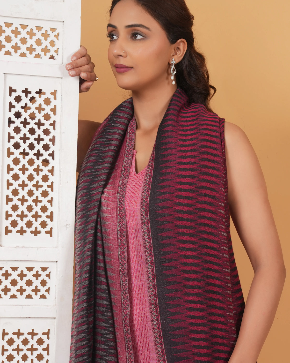 Ikat Reversible Woolen Stole
