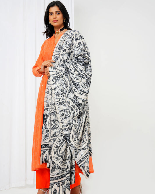 Pashmina shawl in white base and black prints
