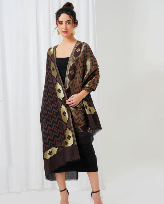 Wool stole with brown base with black diamond design