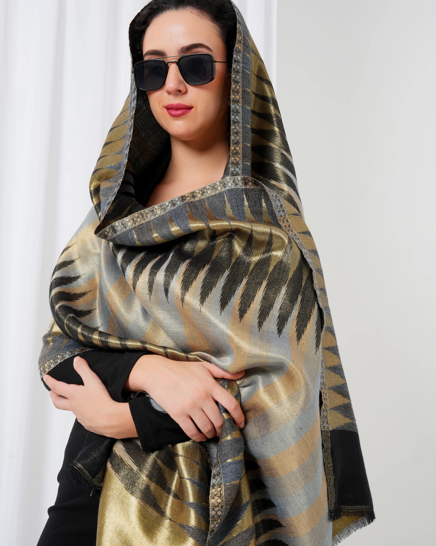 Wool stole with black base and golden design