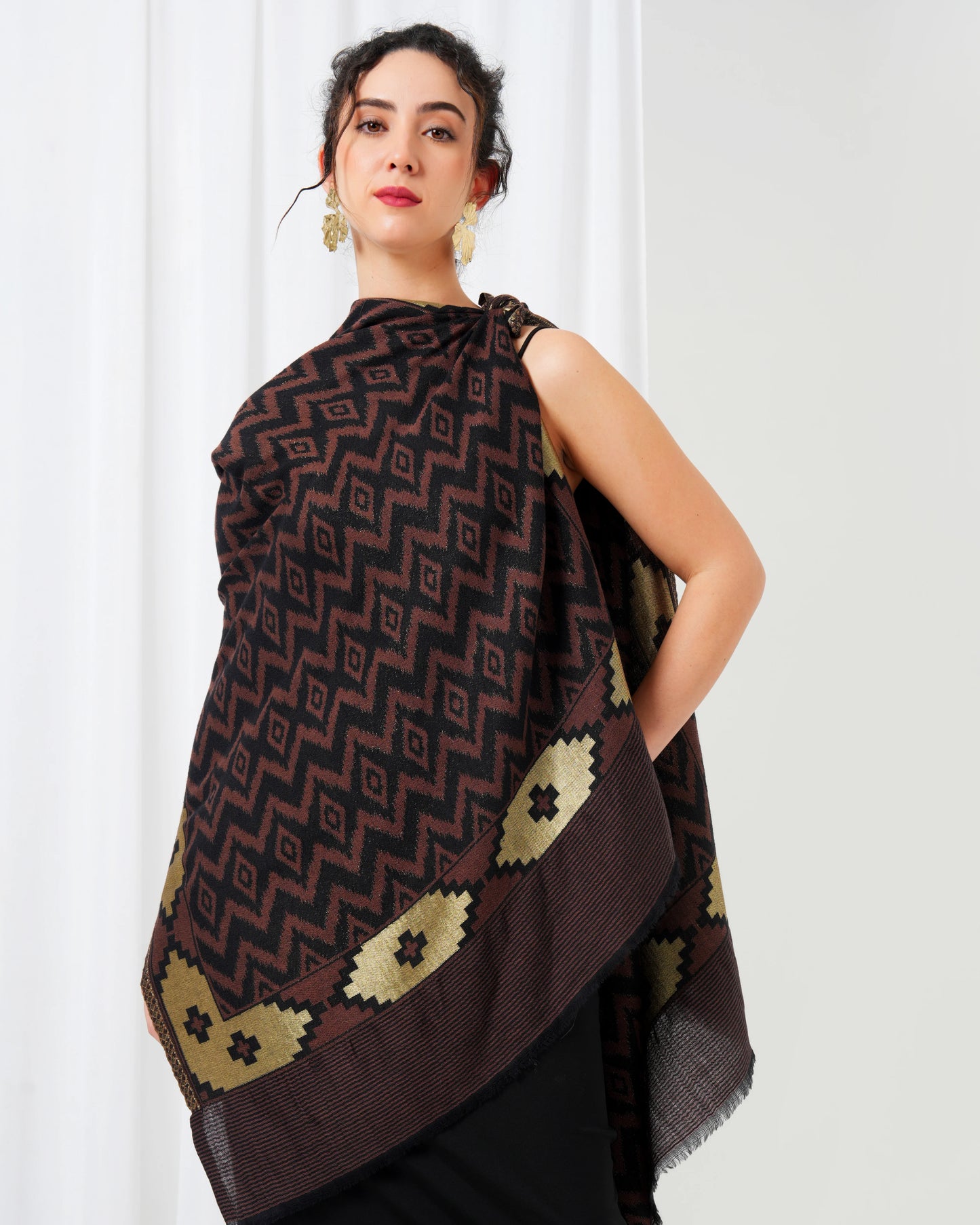 Wool stole with brown base with black diamond design
