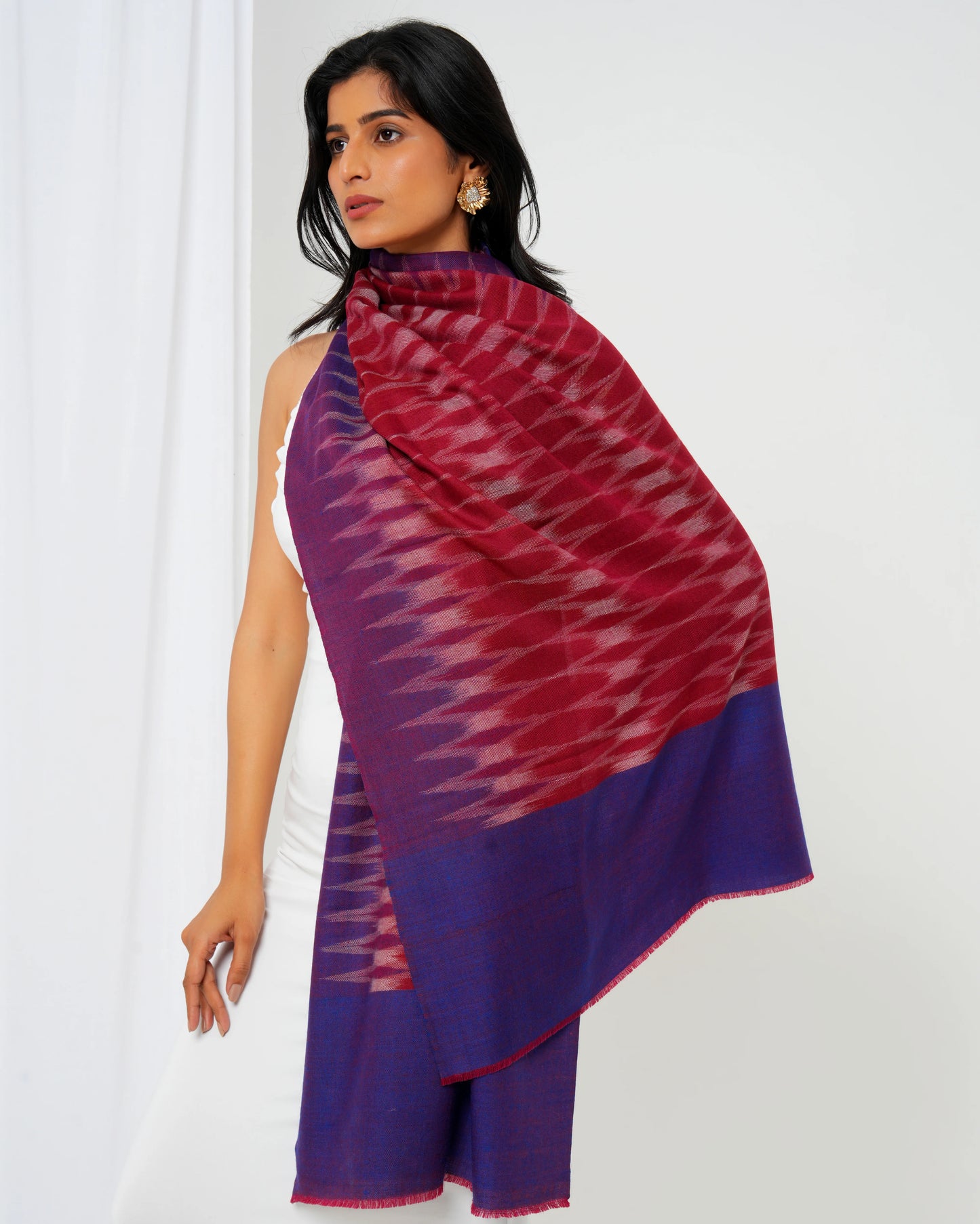 Pashmina stole with maroon base with full-size diamond design