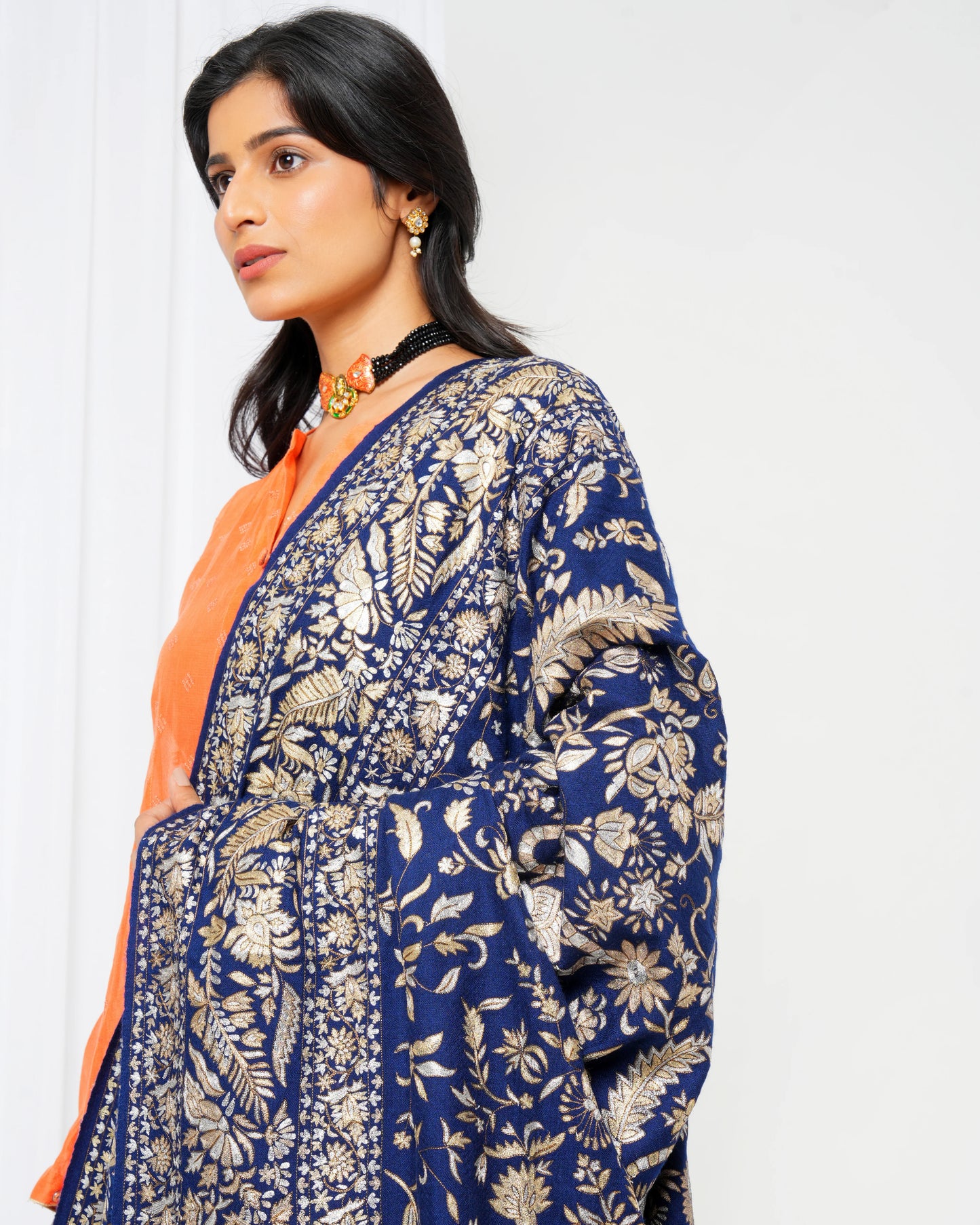Pashmina shawl in navy blue base and cream print