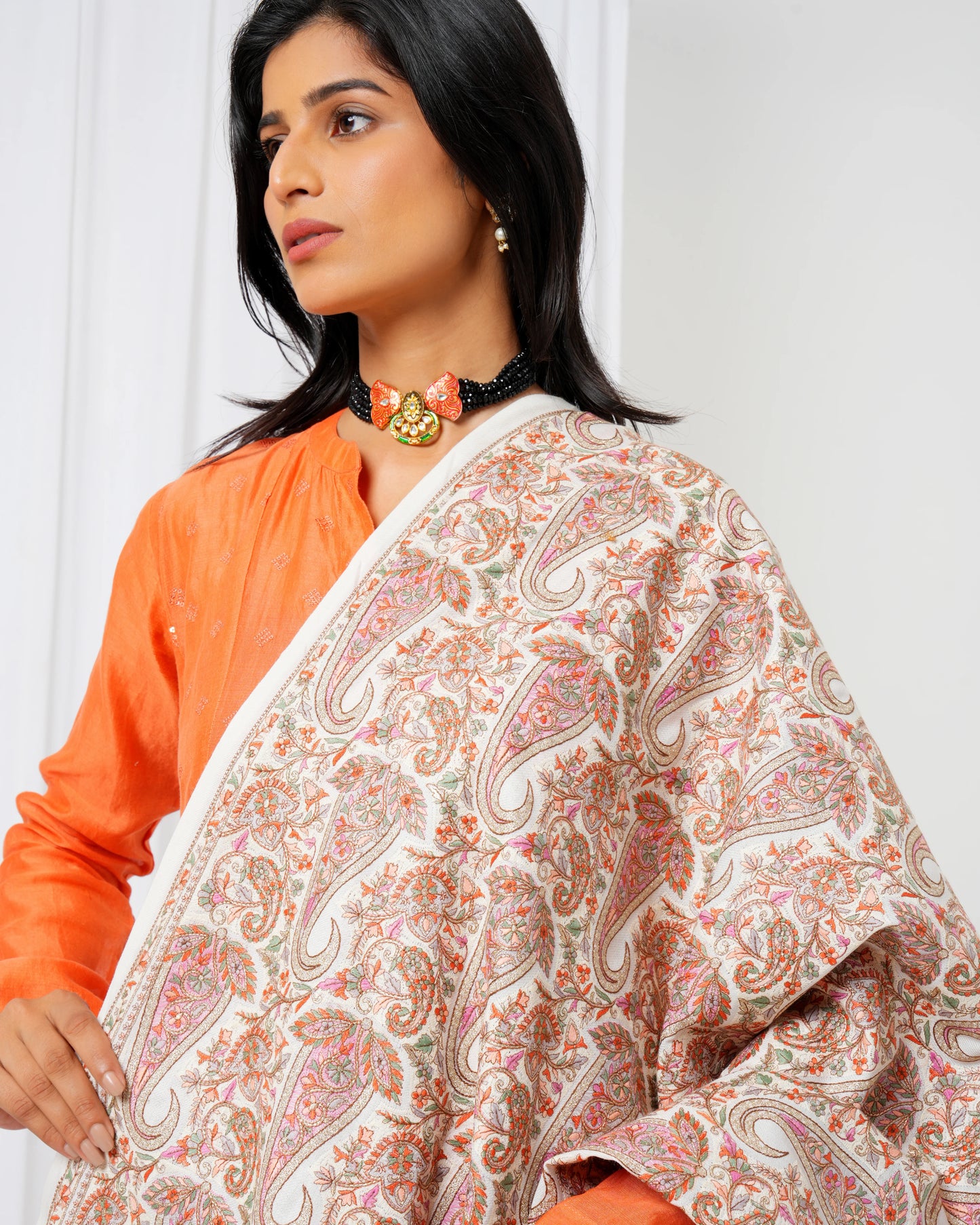Wool shawl with white base and full-size multi-coloured print