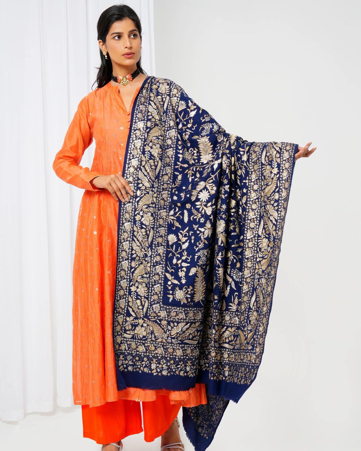 Pashmina shawl in navy blue base and cream print