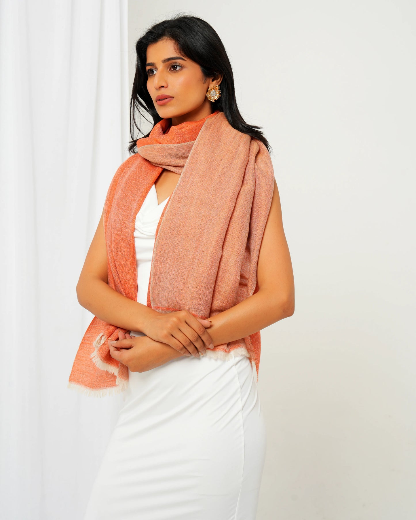 Cashmere stole in orange