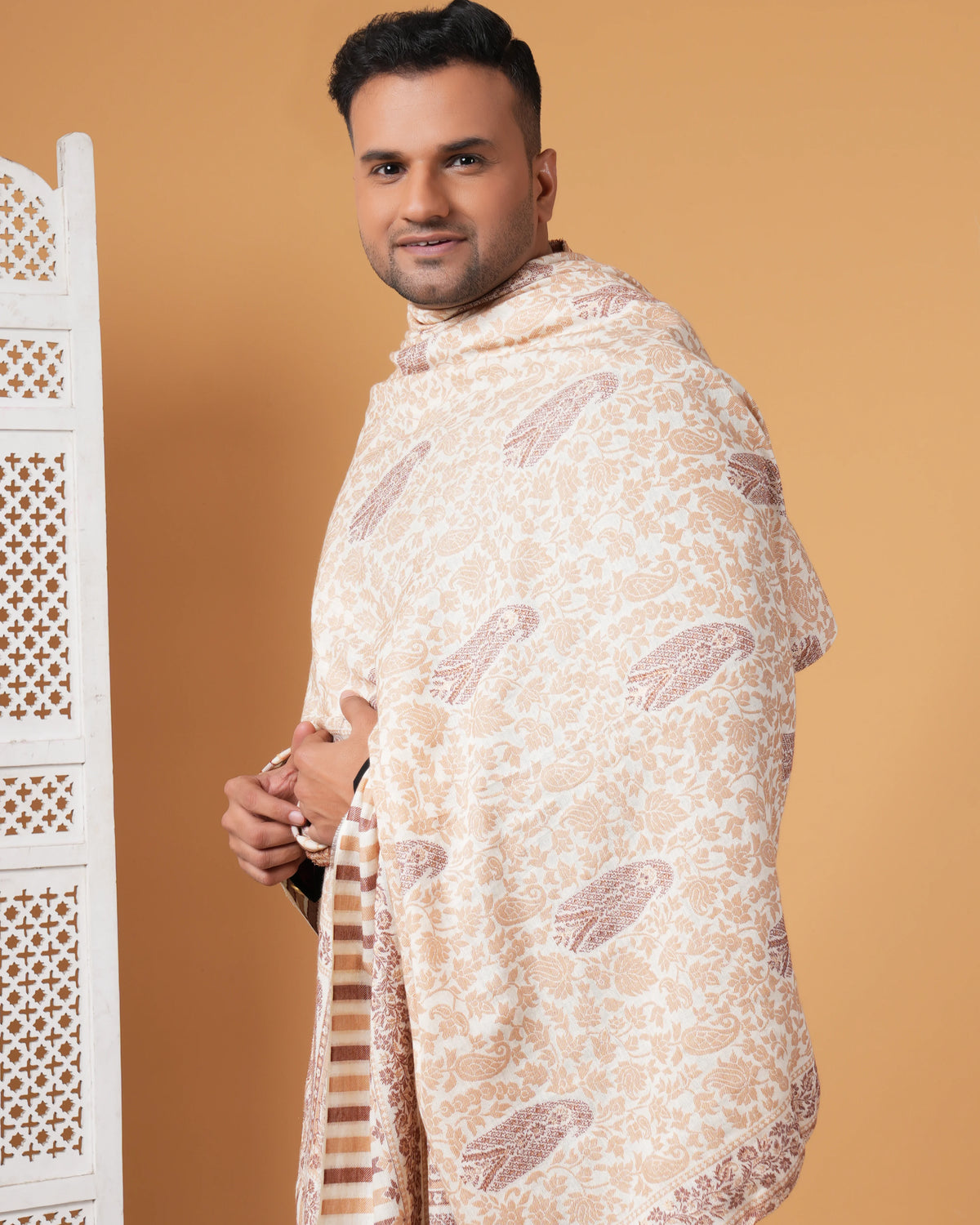 Kani Woolen Men's Shawl