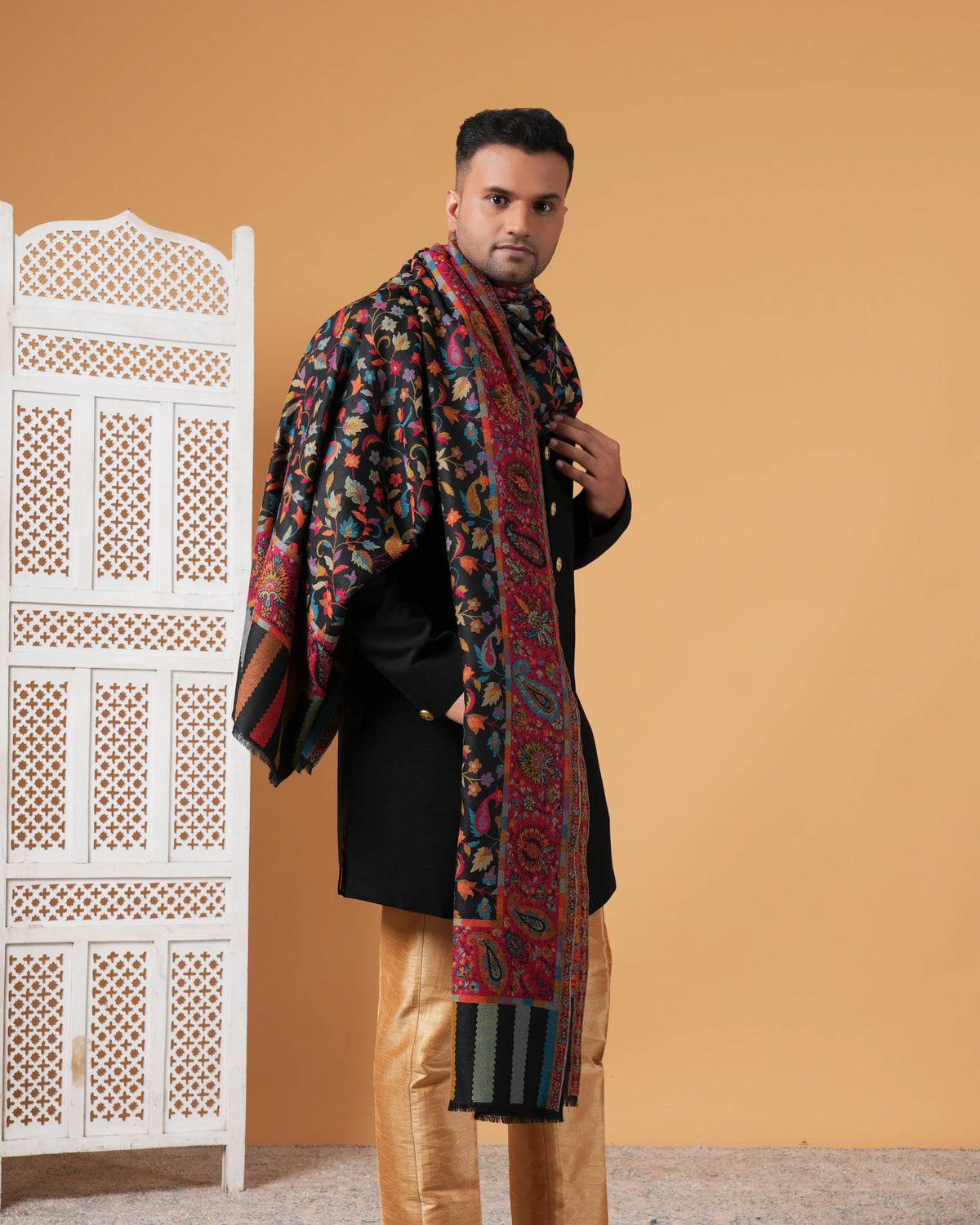 Kani Woolen Men's Shawl