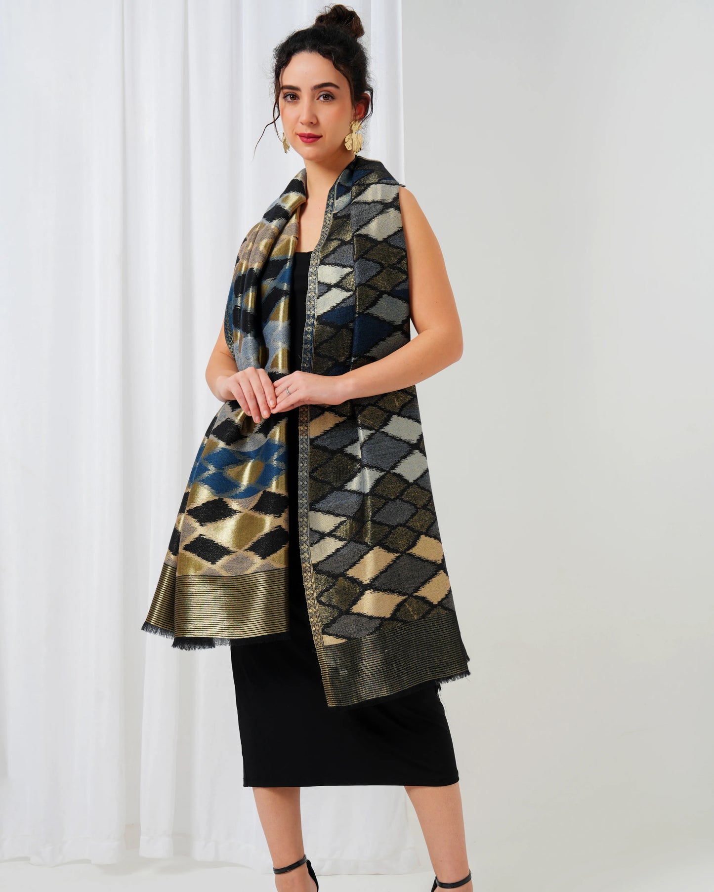 Ikat Zari Woolen Stole