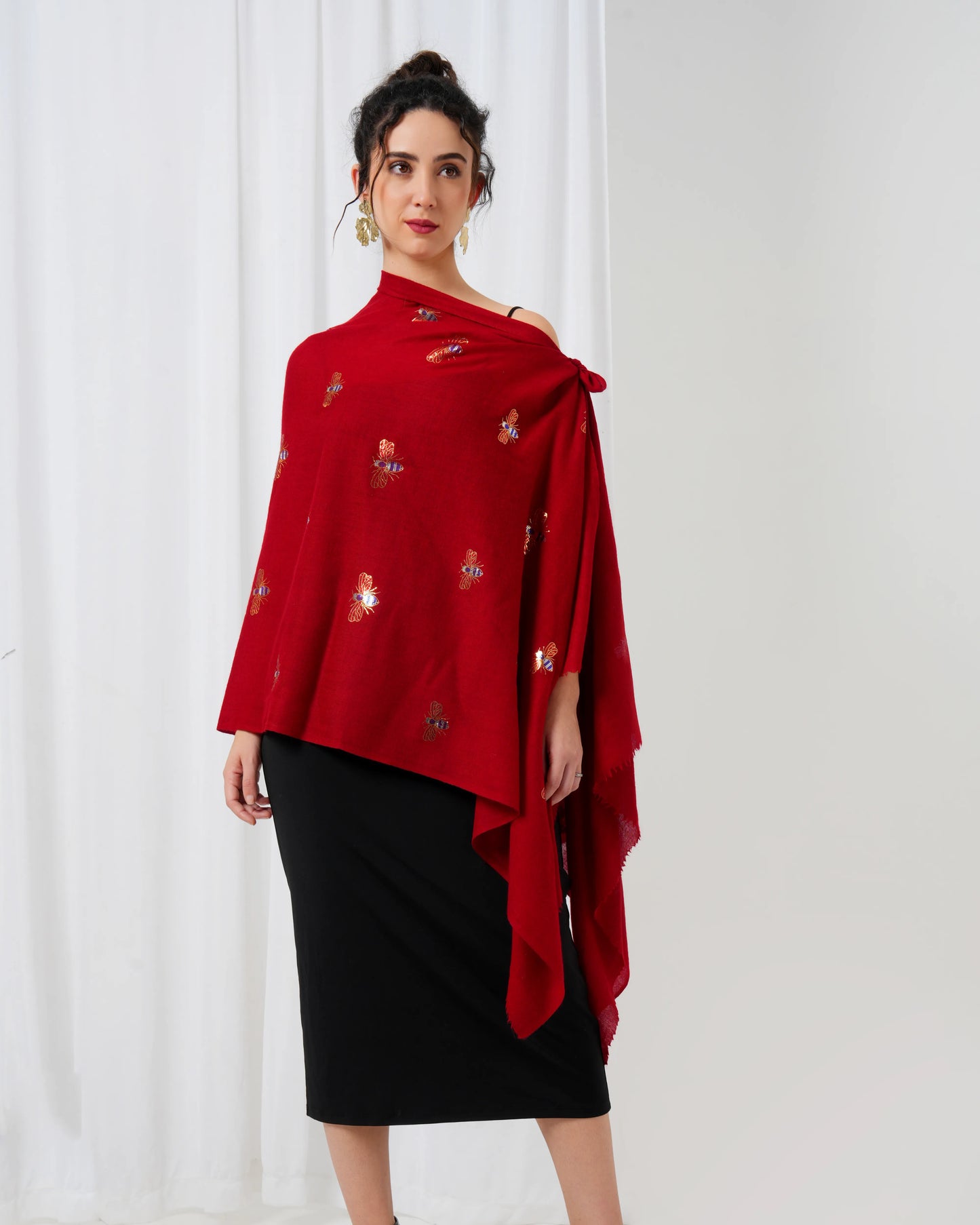 Bee Zari Woolen Stole