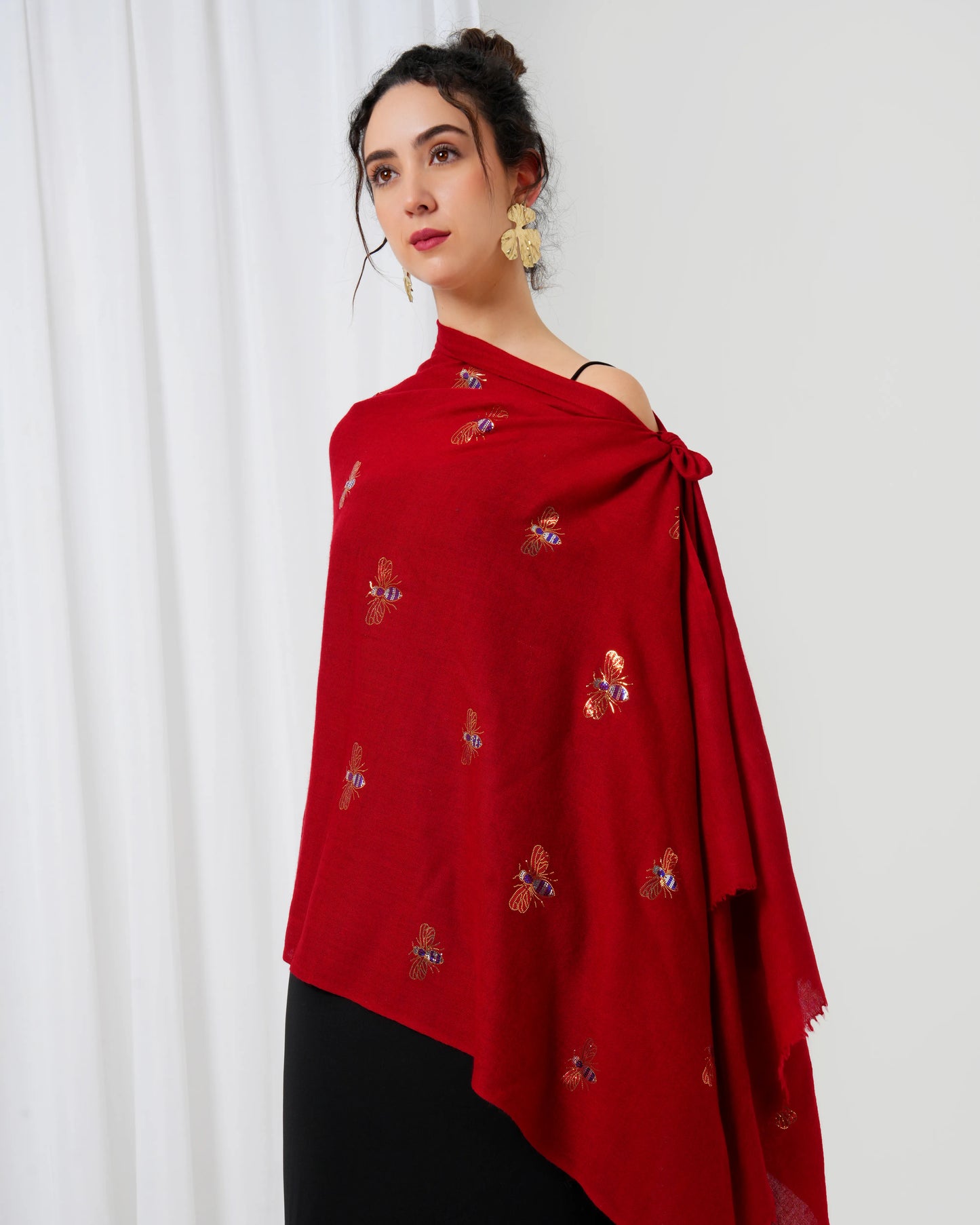 Bee Zari Woolen Stole