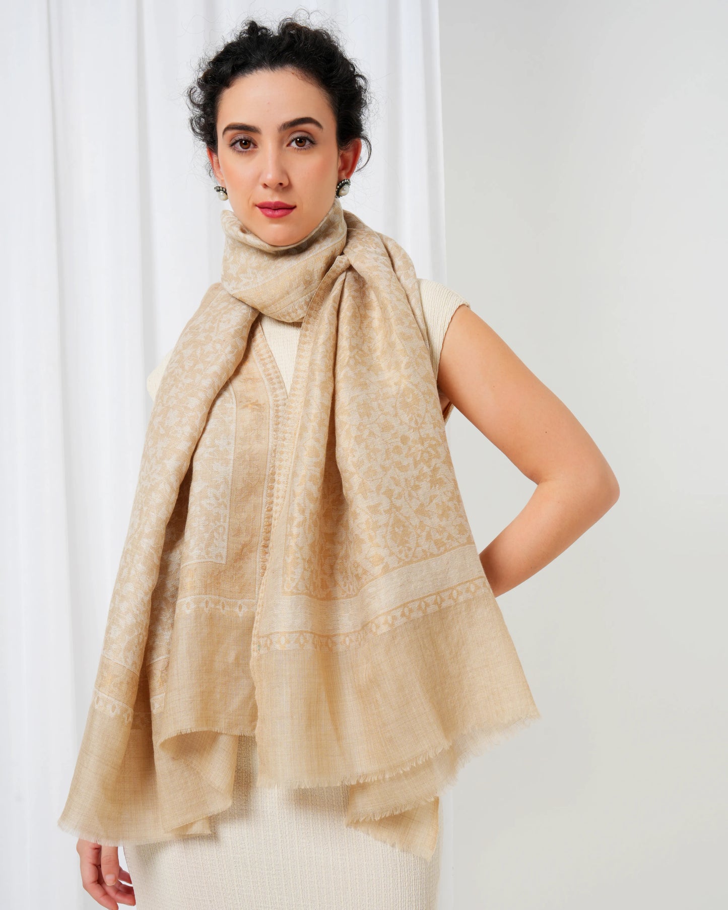 Kani Zari Woolen Stole
