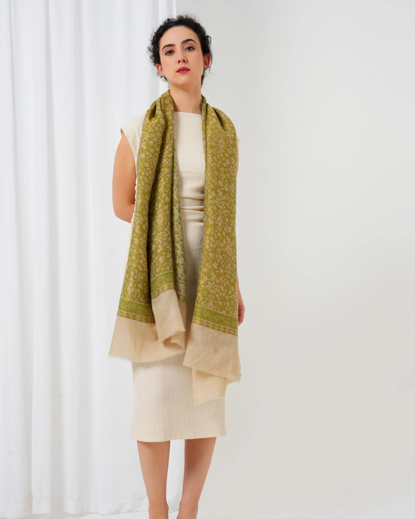 Kani Zari Woolen Stole