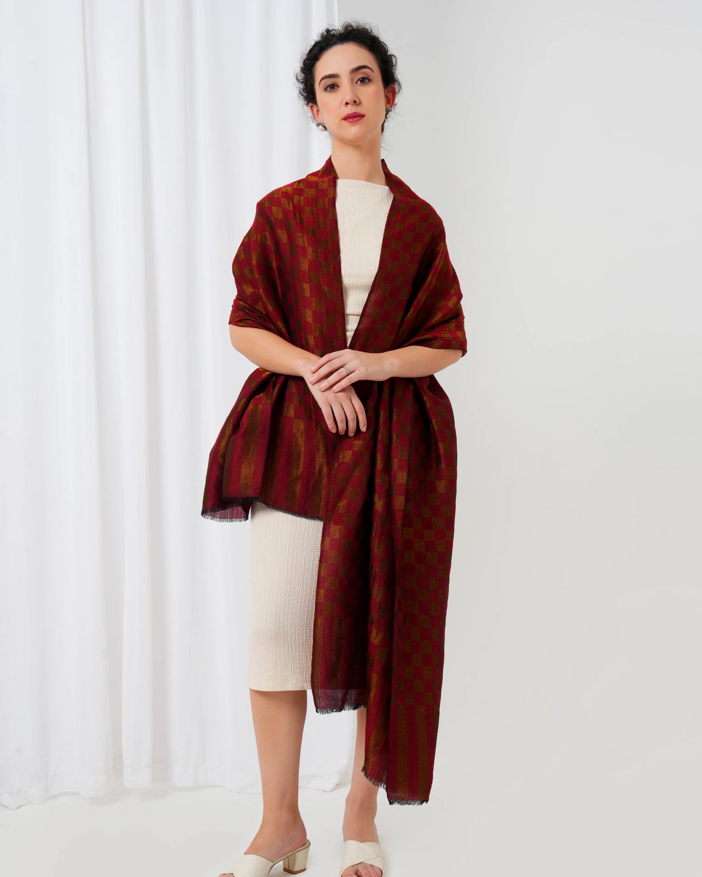 Check Zari Woolen Stole