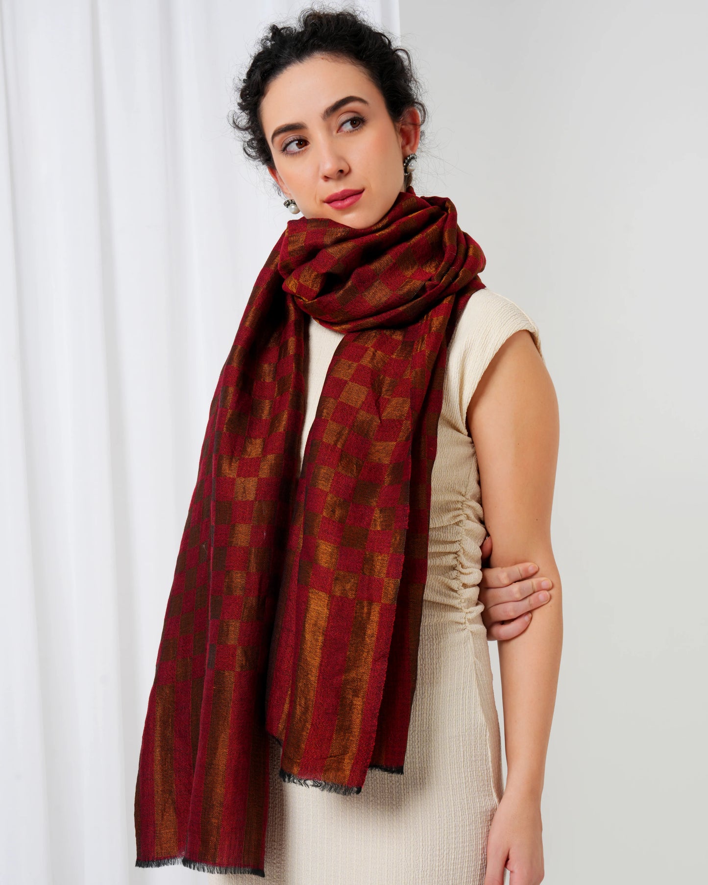 Check Zari Woolen Stole
