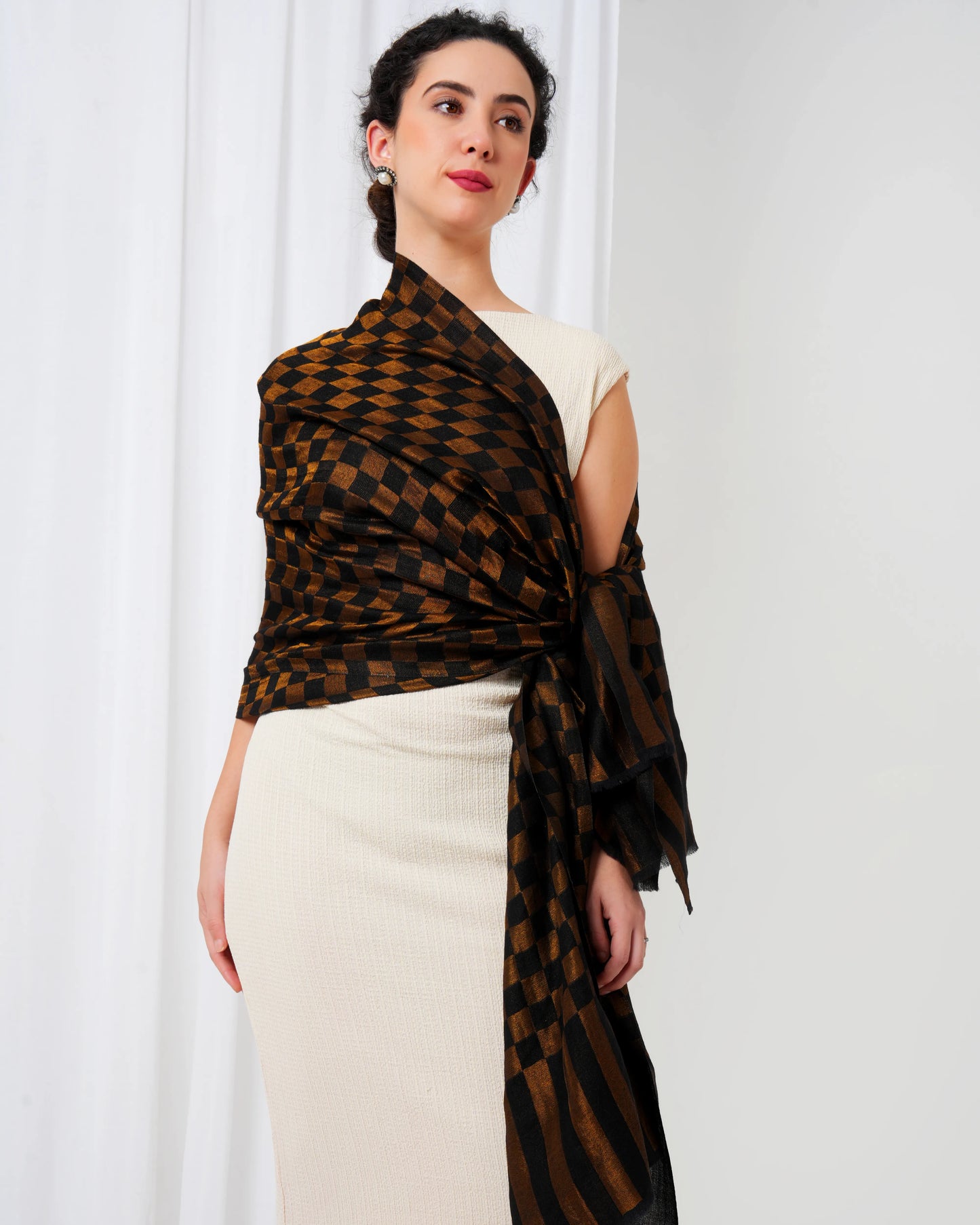 Check Zari Woolen Stole