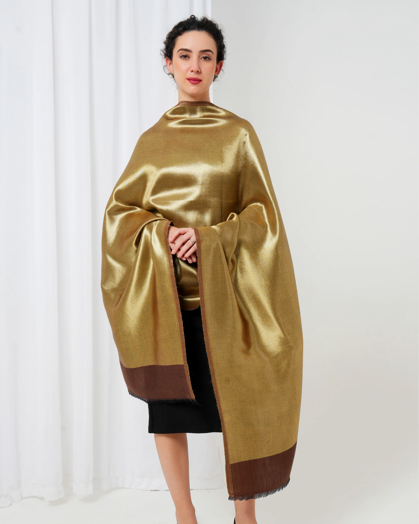 Reversible Zari Woolen Stole