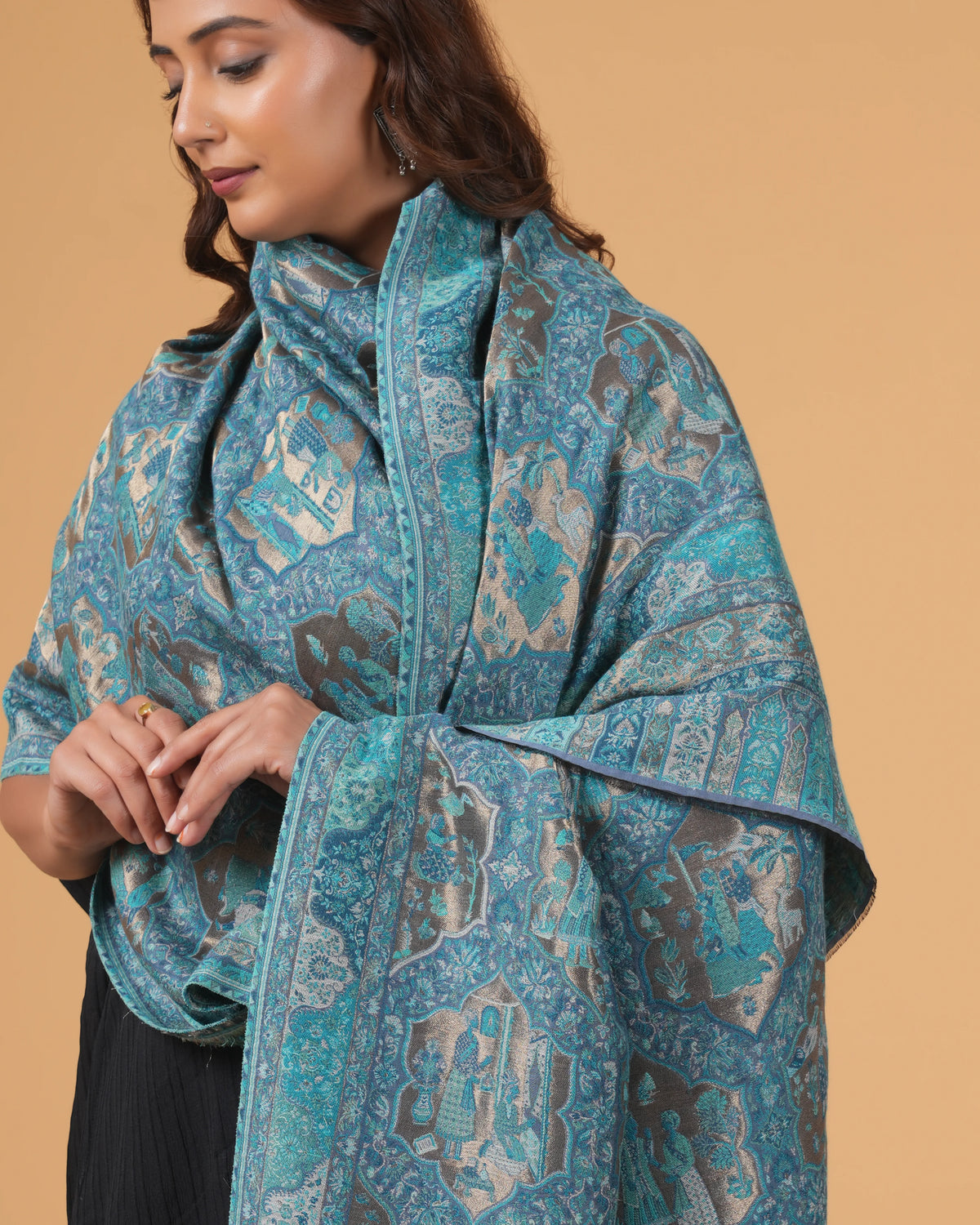 Zari Woolen Shawl