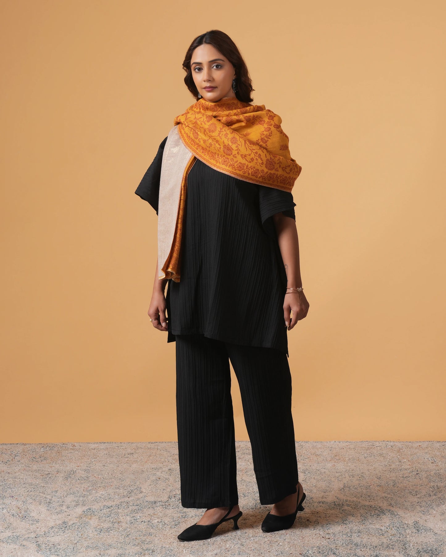 Zari Reversible Woolen Shawl