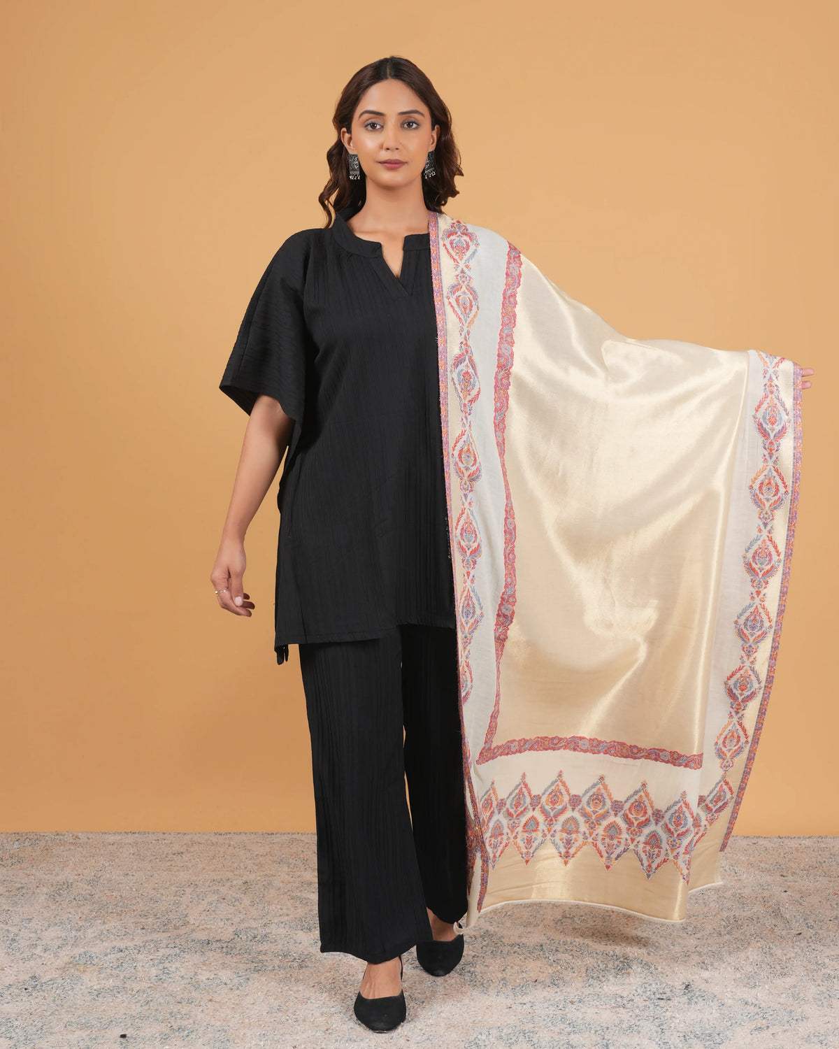 Zari Woolen Shawl