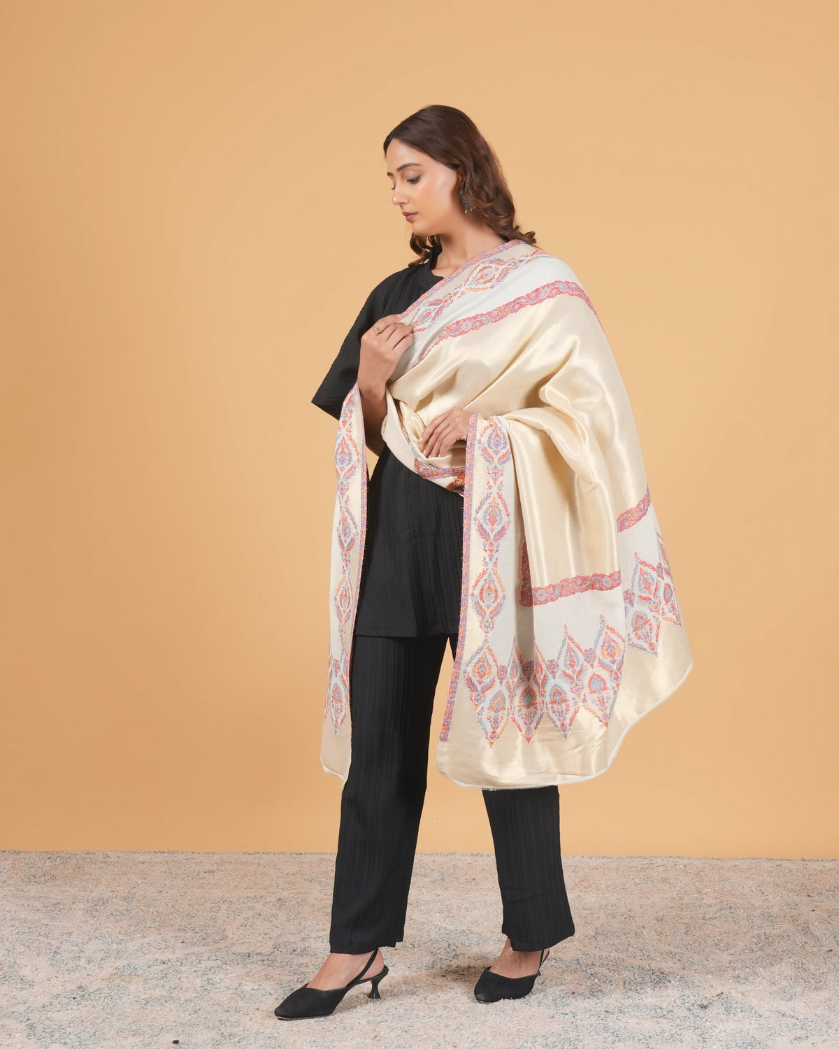 Zari Woolen Shawl
